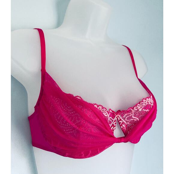 Vintage y2k NWOT Victoria's Secret Bra 34C Pink Lace - Picture 1 of 11